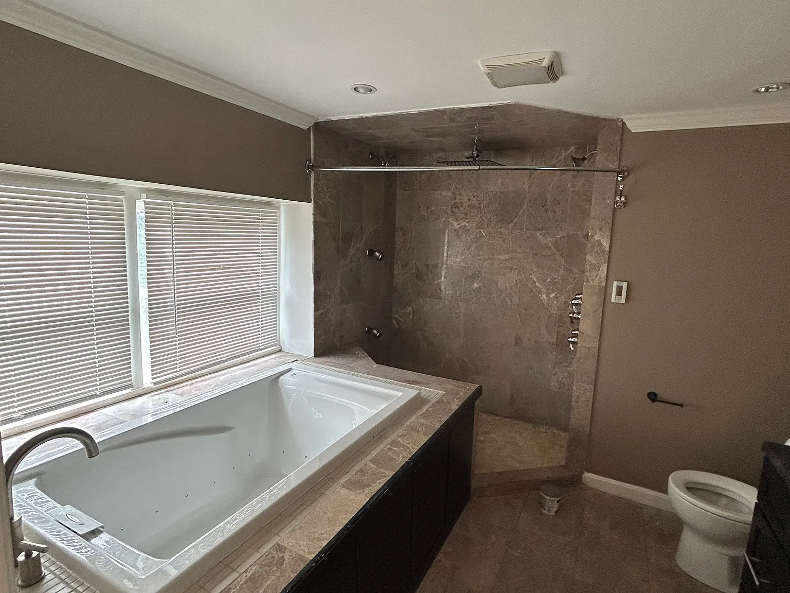 70 Meadow Road — Photo 2