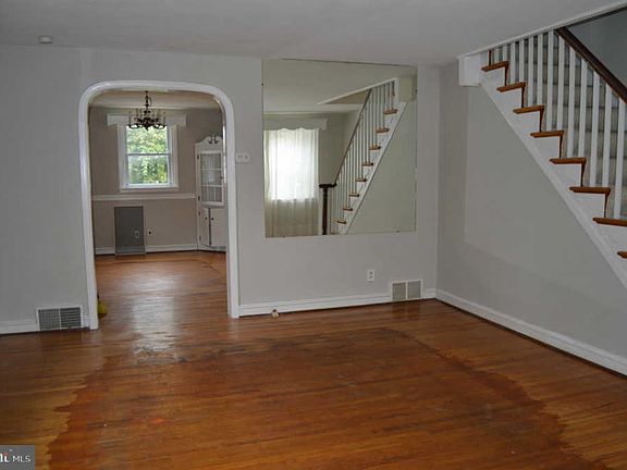 5th image of 235 Wilde Ave