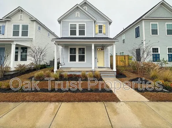 651 Blueway Ave, Summerville, SC 29486