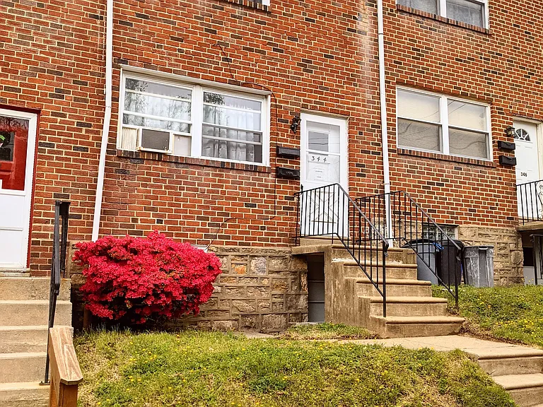 344 Ripka St #UPSTAIRS — Photo 12