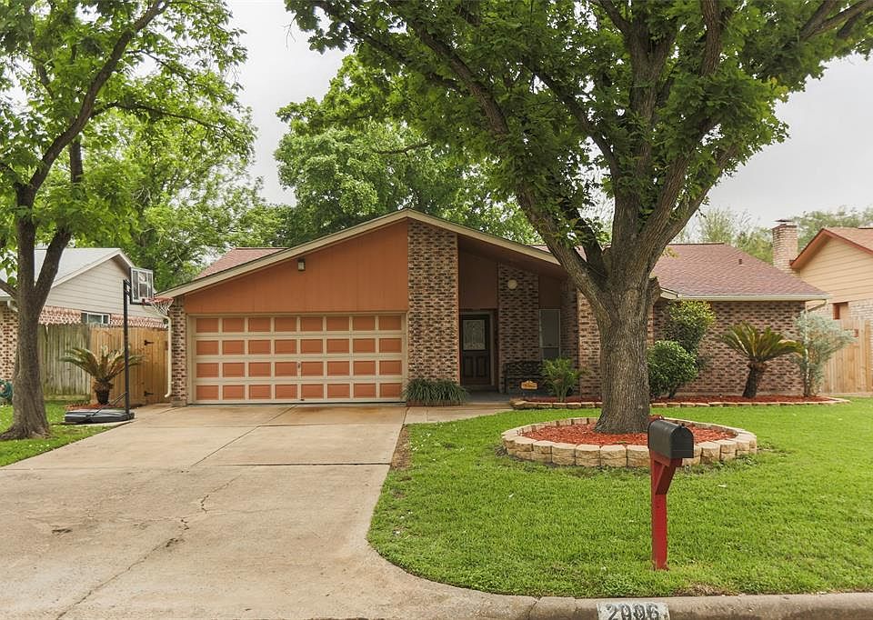 1st image of 2006 Bentvine Dr