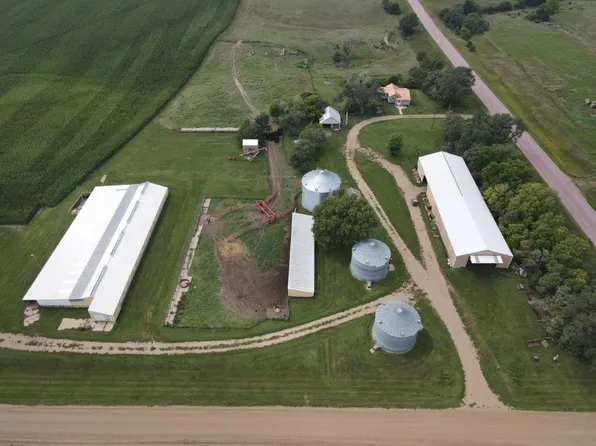 30703 413th Ave, Tyndall, SD 57066