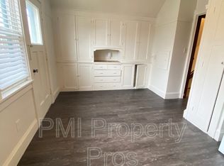 3040 N 59th St, Milwaukee, WI 53210