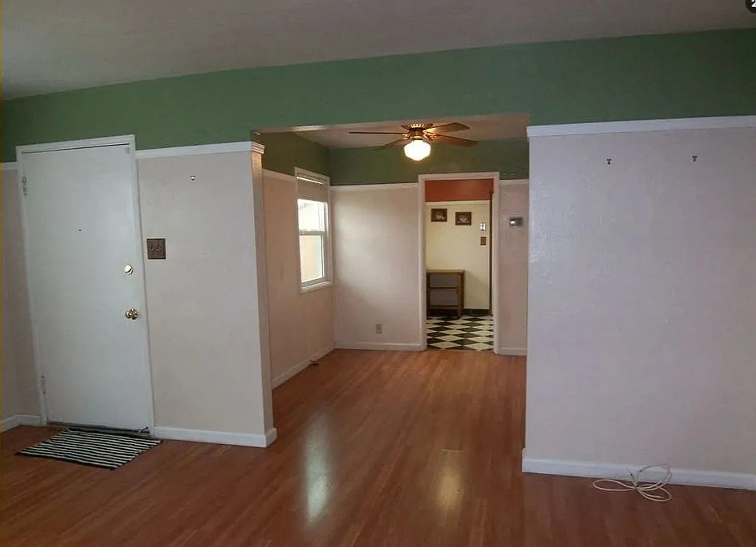 Charming 2 Bed/1 Bath — Photo 4