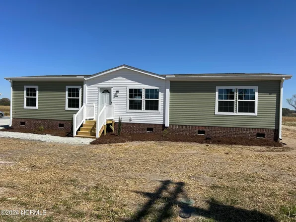 2938 Basstown Road, Clinton, NC 28328