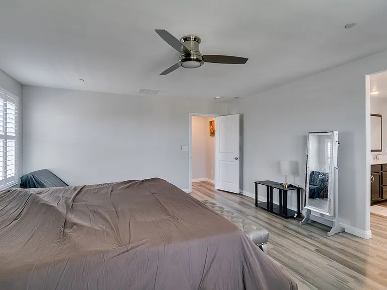 3496 Calentina Ave — Photo 43