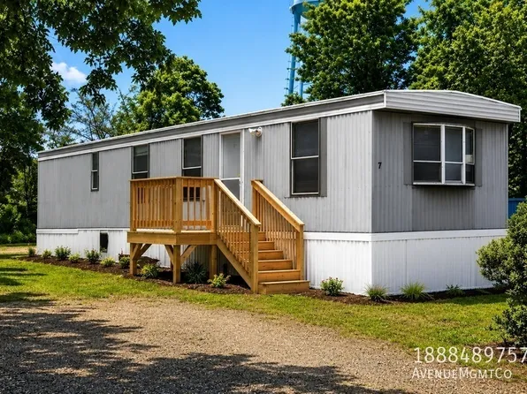715 23rd St NW #7, Hickory, NC 28601