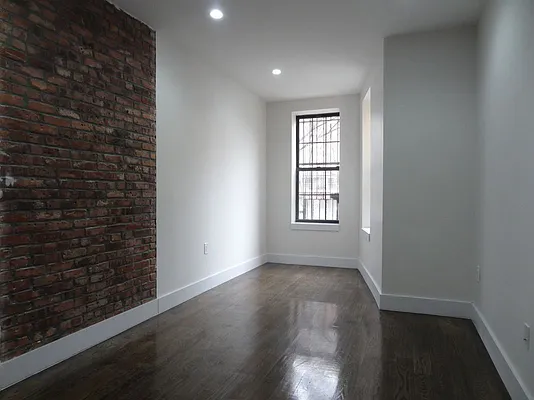 Rented by Lofts and Flats LLC | media 24