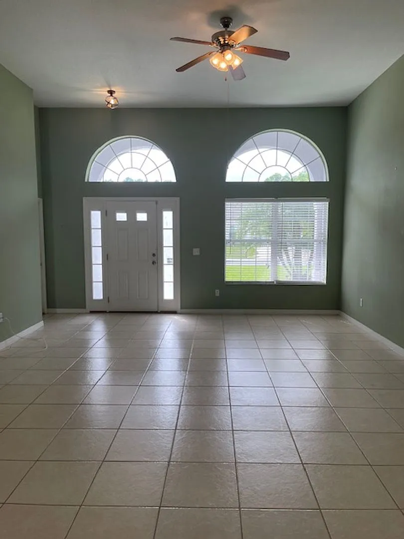 Charming 3 Bedroom 2 Bath in LeHigh Woods with Multi-purpose Room, Fully Fenced Back Yard and Sol... — Photo 4