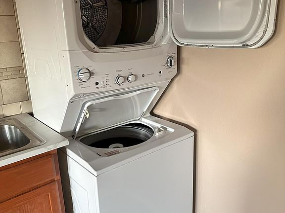5th image of 1180 Yosemite St Unit 305
