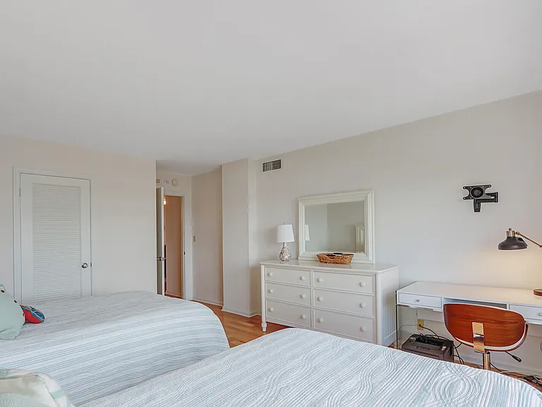 5480 N Ocean Dr #A10C — Photo 32