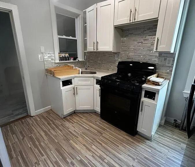 112 Maple St — Photo 5