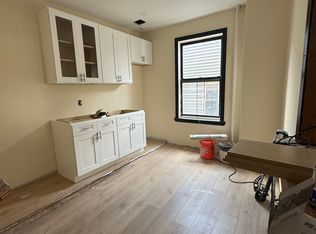 943 E 223rd St #1, Bronx, NY 10466