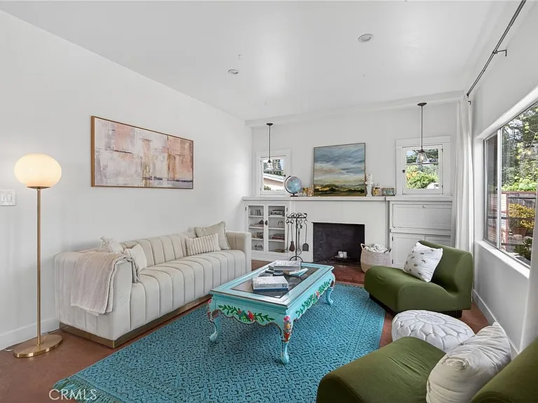 223 N Padre Juan Ave — Photo 10