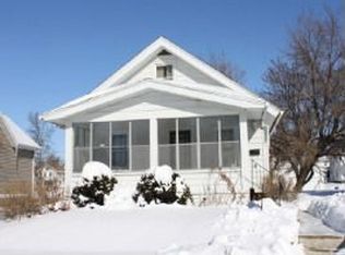 1325 Chestnut St, Rockford, IL 61102