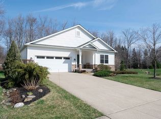6567 Hidden Woods Trl, Mayfield Heights, OH 44124