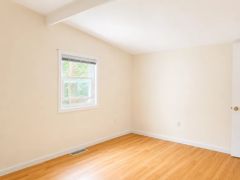 27 Nickerson Rd — Photo 11