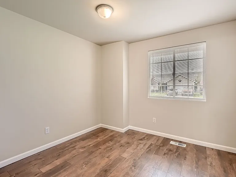 5914 106th Pl NE — Photo 12