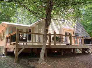 1023 McClure Rd, Hayesville, NC 28904