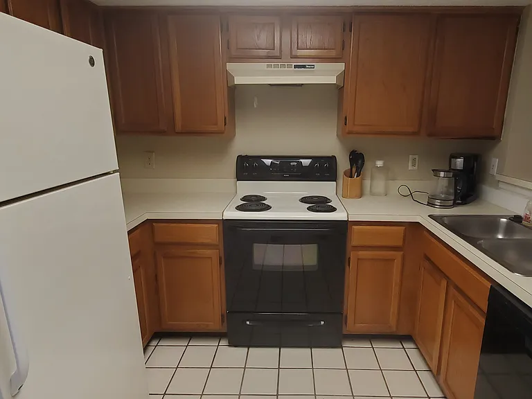 3340 Fox Hunt Dr — Photo 6