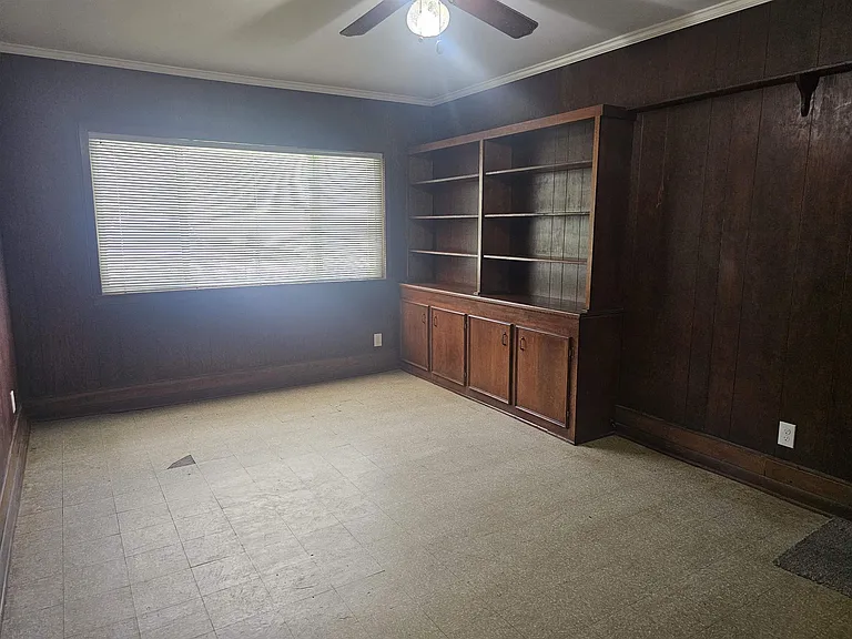 1211 Webb St — Photo 12