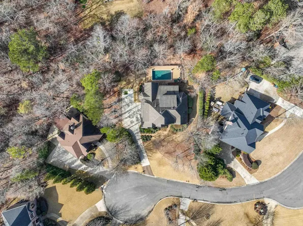 713 Reynolds Pl, Vestavia, AL 35242