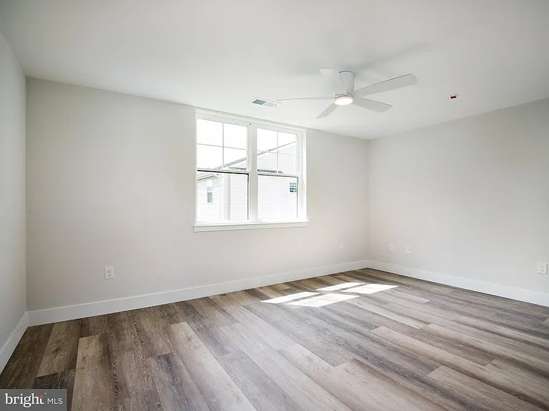 303 Fountain St — Photo 15