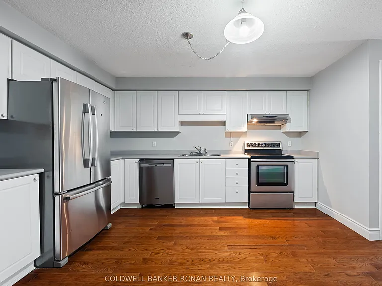 77 Montgomery Blvd — Photo 18