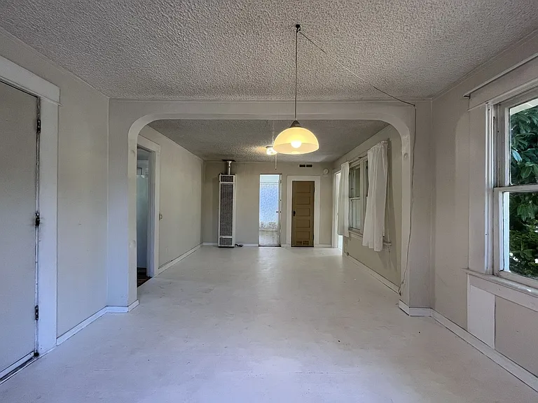 6906 N Newcastle Ave — Photo 15