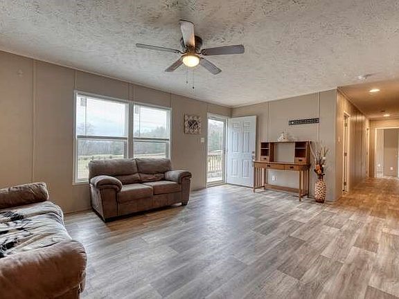 4th image of 112 Starlight Way