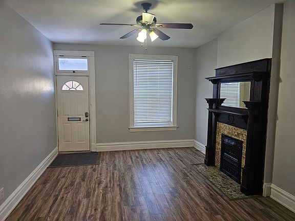 3rd image of 1830-1832 Russell Blvd #1830-1F