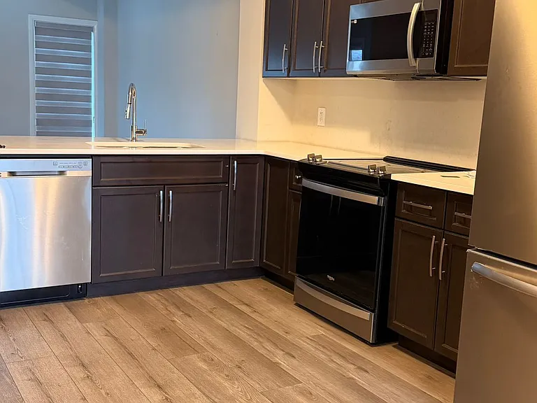 720 Grey St #50 — Photo 7