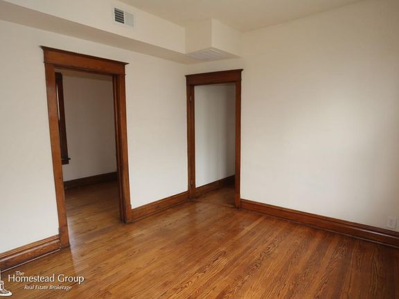 5th image of 2146 W Shakespeare Ave #2R