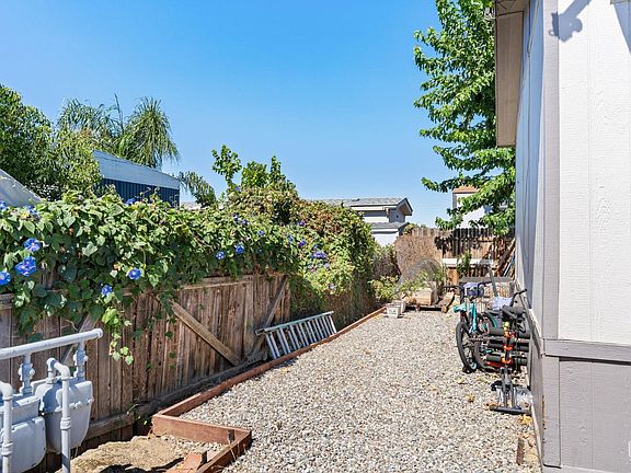 4th image of 6601 Eucalyptus Dr Space 12