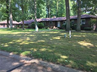 2431 Forest Glen Rd, Madison, OH 44057