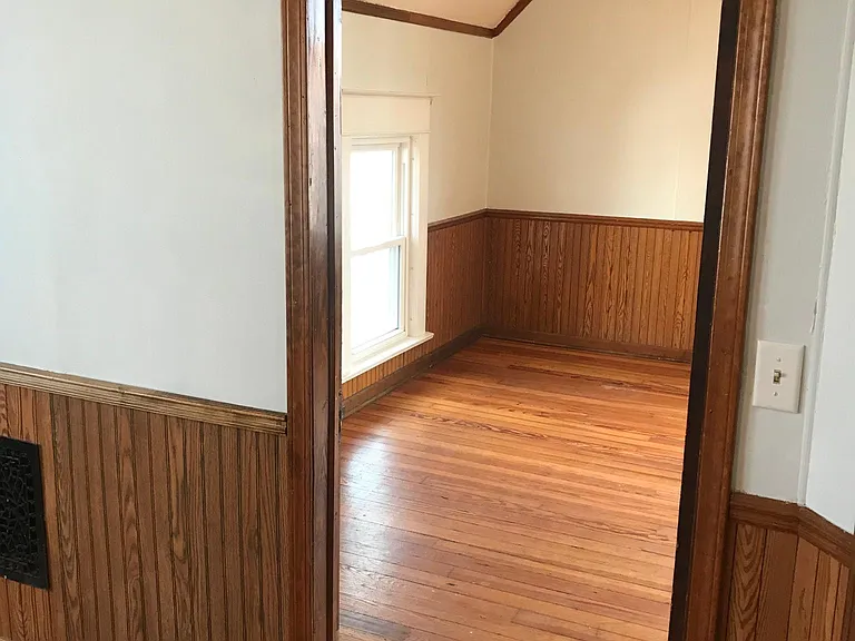 106 Patton St #UPSTAIRS — Photo 23