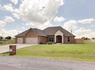 5285 NE Snowy Owl Rd, Elgin, OK 73538