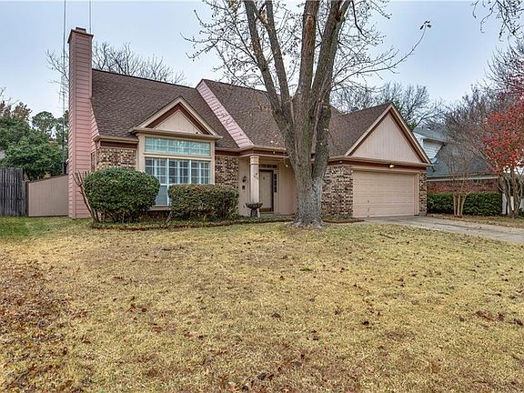 3rd image of 4712 Brenton Oaks Dr