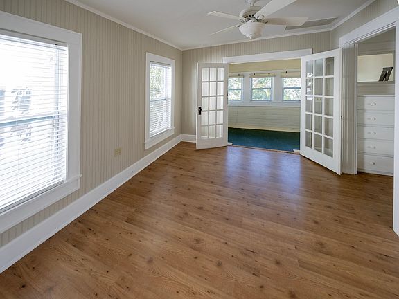 4th image of 147 8th Ave N APT 3