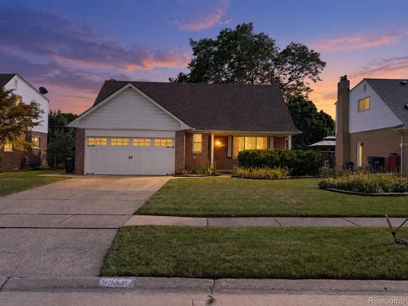 13318 Leech Dr, Sterling Heights, MI 48312