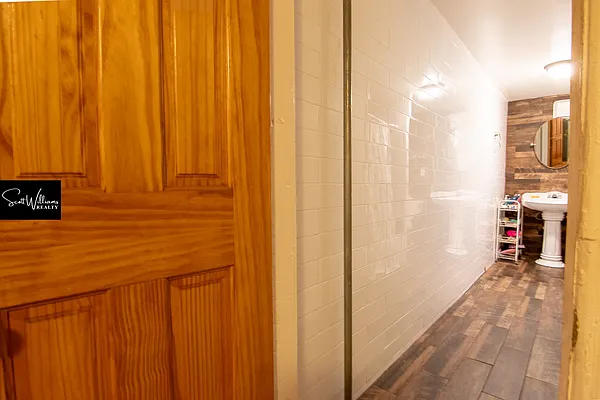 Rented by Scott Williams Realty LLC | media 23