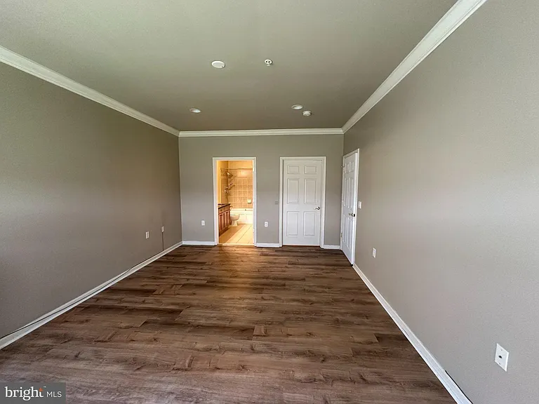 416 Masterson Ct — Photo 16