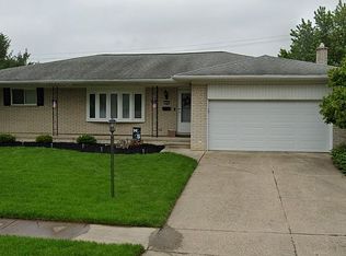 34650 Wood St, Livonia, MI 48154