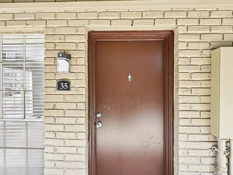 24-print-Woodchase Dr Unit 35-S2603-001