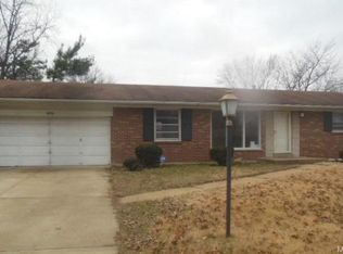 1916 Marywell Dr, Saint Louis, MO 63138