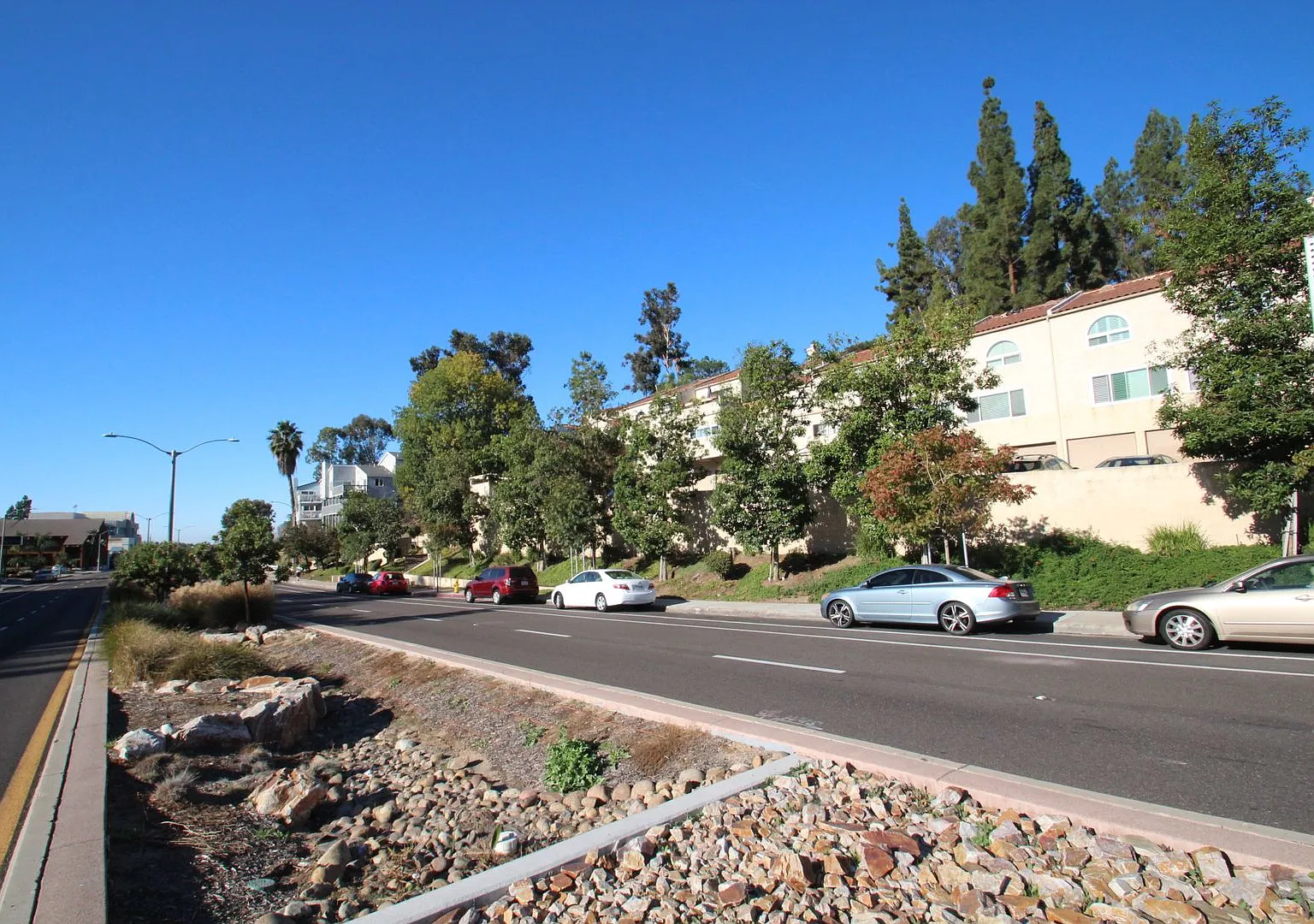 Move In Special! Beautiful 2 BD, 2 BA Condo in the Heart of La Mesa! — Photo 2
