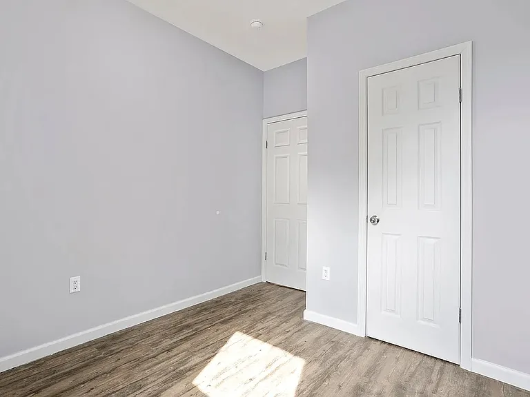 51-59 47th St #2 — Photo 7