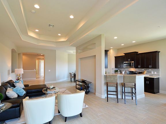 5th image of 10211 Glastonbury Cir #201