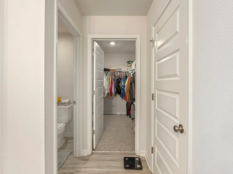 4735 Airmen Dr — Photo 26