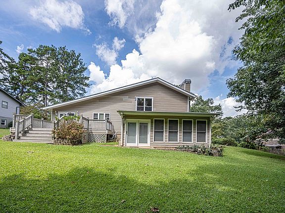 4th image of 3671 Mill Lake Dr